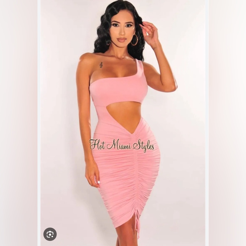 One shoulder ruched cut out dress